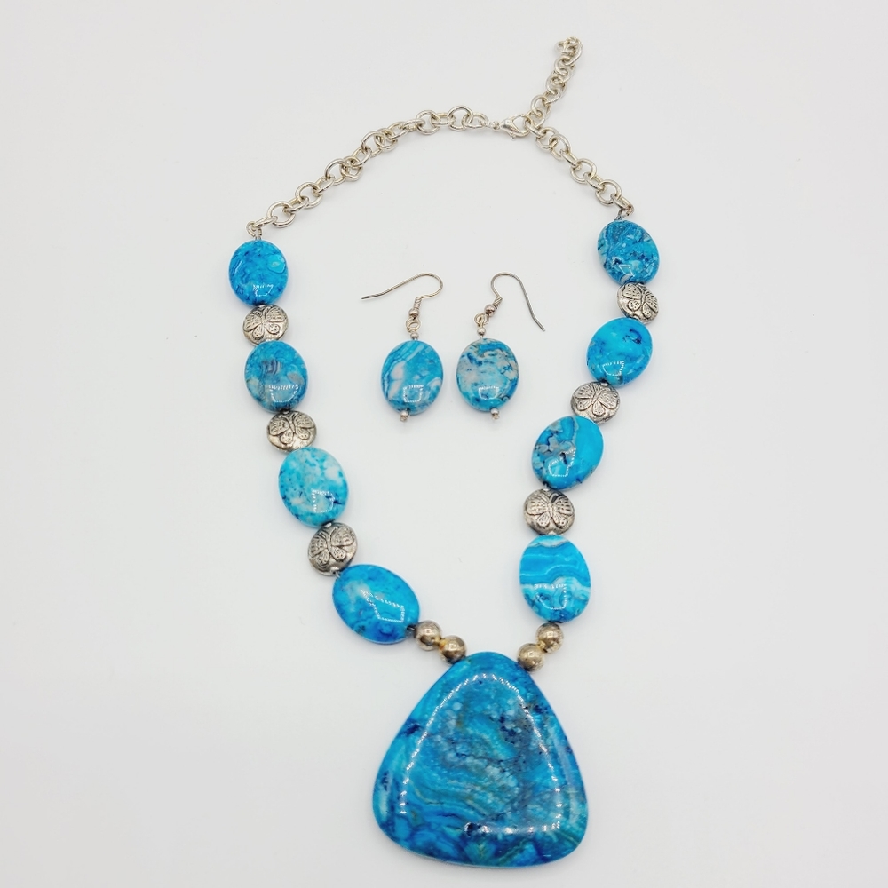 Blue Dyed Agate Necklace Earring Set
